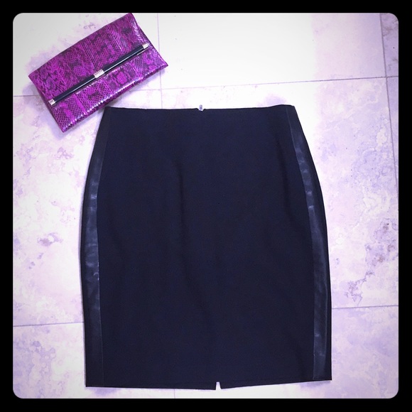 Black pencil skirt with vegan leather accent Sz 8 - Picture 1 of 5